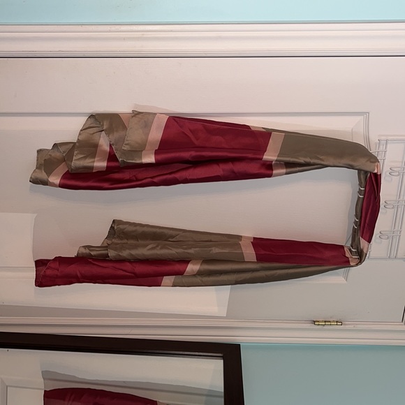 Scarf - Picture 5 of 6